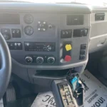 2016 Peterbilt 579 Tandem Grain Truck, 10 Spd Auto full