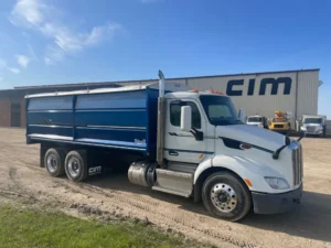 2016 Peterbilt 579 Tandem Grain Truck, 10 Spd Auto
