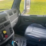 2016 Peterbilt 579 Tandem Grain Truck, 10 Spd Auto full